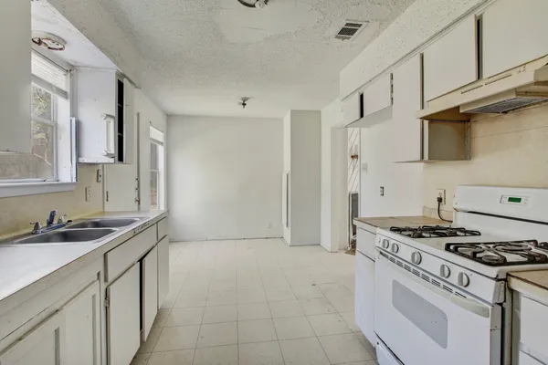 $499,000 | 6207 Adalee Avenue, Austin, TX 78723