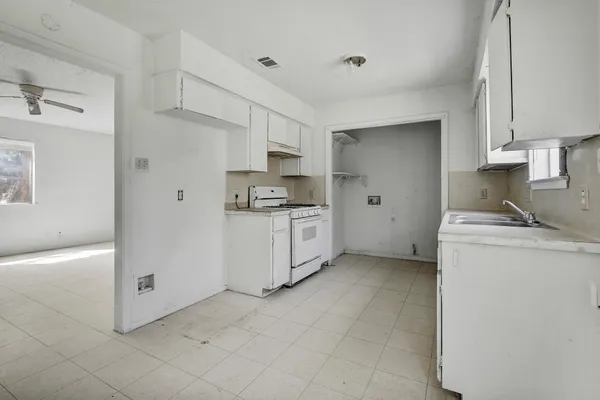 $499,000 | 6207 Adalee Avenue, Austin, TX 78723