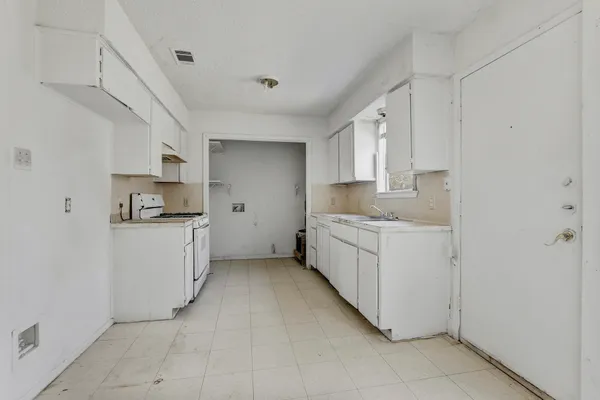 $499,000 | 6207 Adalee Avenue, Austin, TX 78723