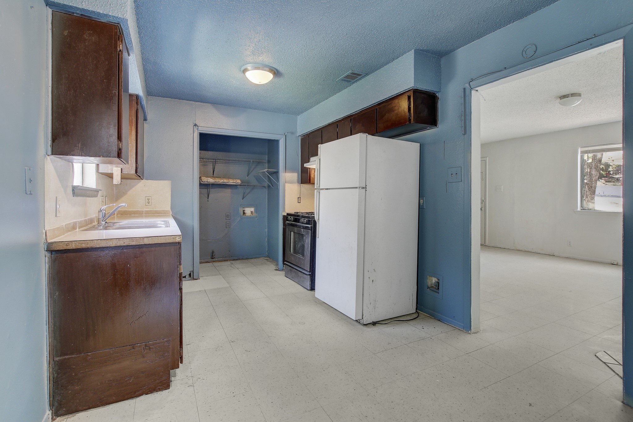 6207 Adalee Avenue Austin, TX 78723 - Photo 4 of 39