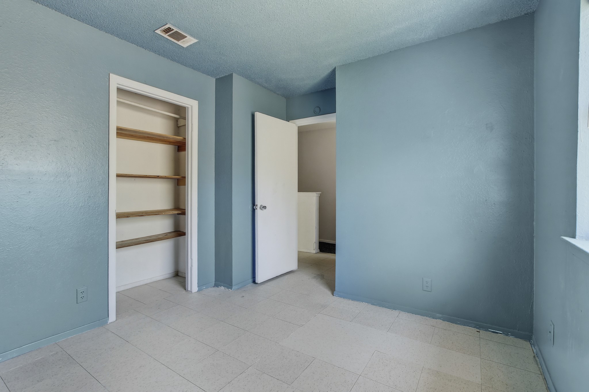 6207 Adalee Avenue Austin, TX 78723 - Photo 6 of 39