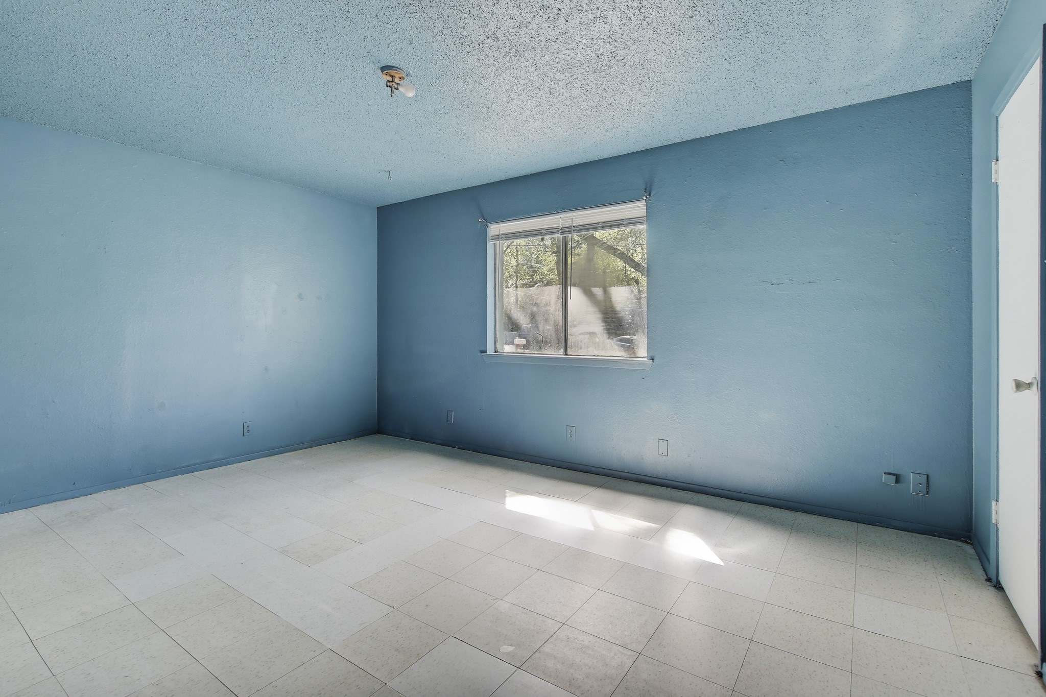 6207 Adalee Avenue Austin, TX 78723 - Photo 9 of 39
