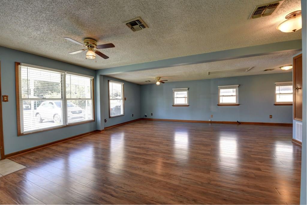 233 Douglas Drive River Ridge, LA 70123 - Photo 3 of 16