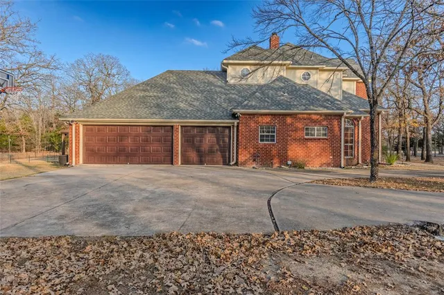 $559,900 | 1040 County Road 3314, Greenville, TX 75402