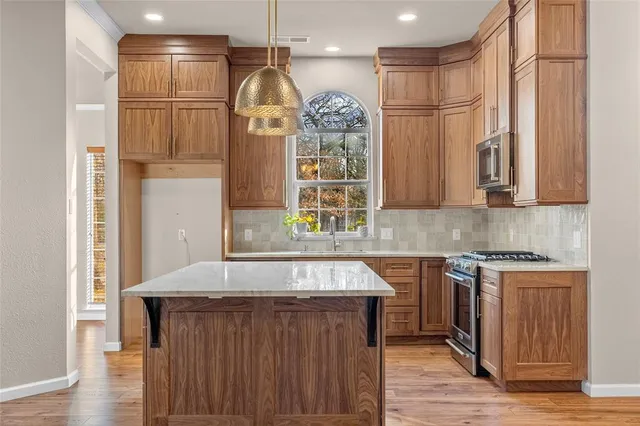 $559,900 | 1040 County Road 3314, Greenville, TX 75402