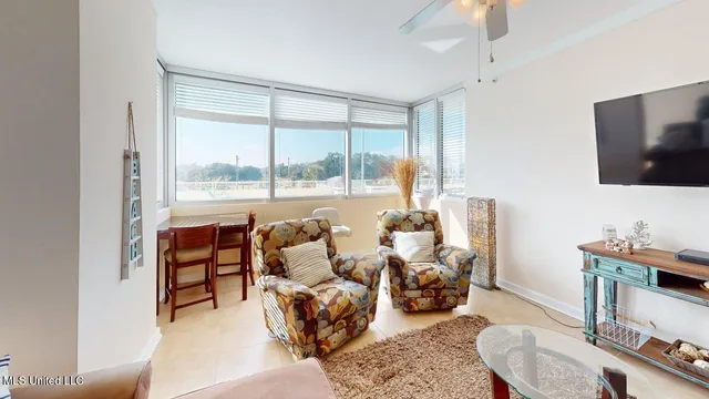 $2,395 | 2060 Beach Boulevard, Unit 103, Biloxi, MS 39531