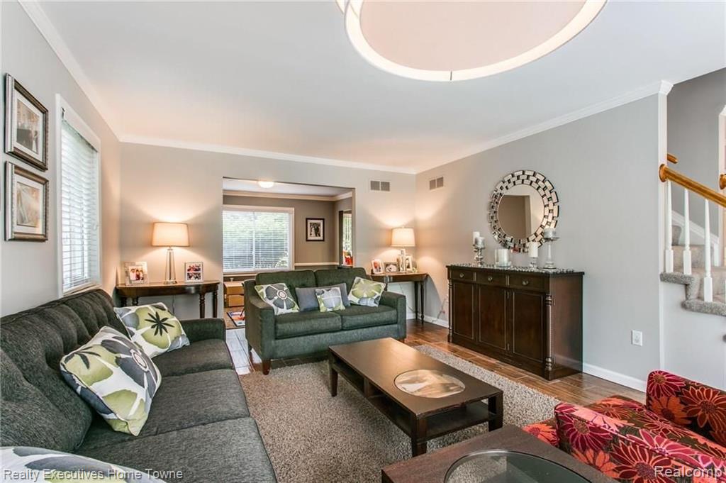 3348 Innsbrook Drive Rochester Hills, MI 48309 - Photo 5 of 41