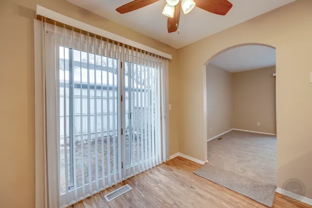 $2,300 | 46 Ingleshire Road, Montgomery, IL 60538