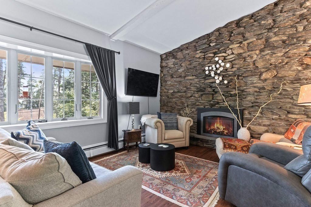 18 Oar And Line Road Plymouth, MA 02360 - Photo 6 of 40 Gallery Image 6
