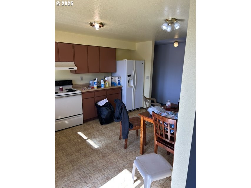 1125 Maple Street Myrtle Point, OR 97458 - Photo 11 of 34
