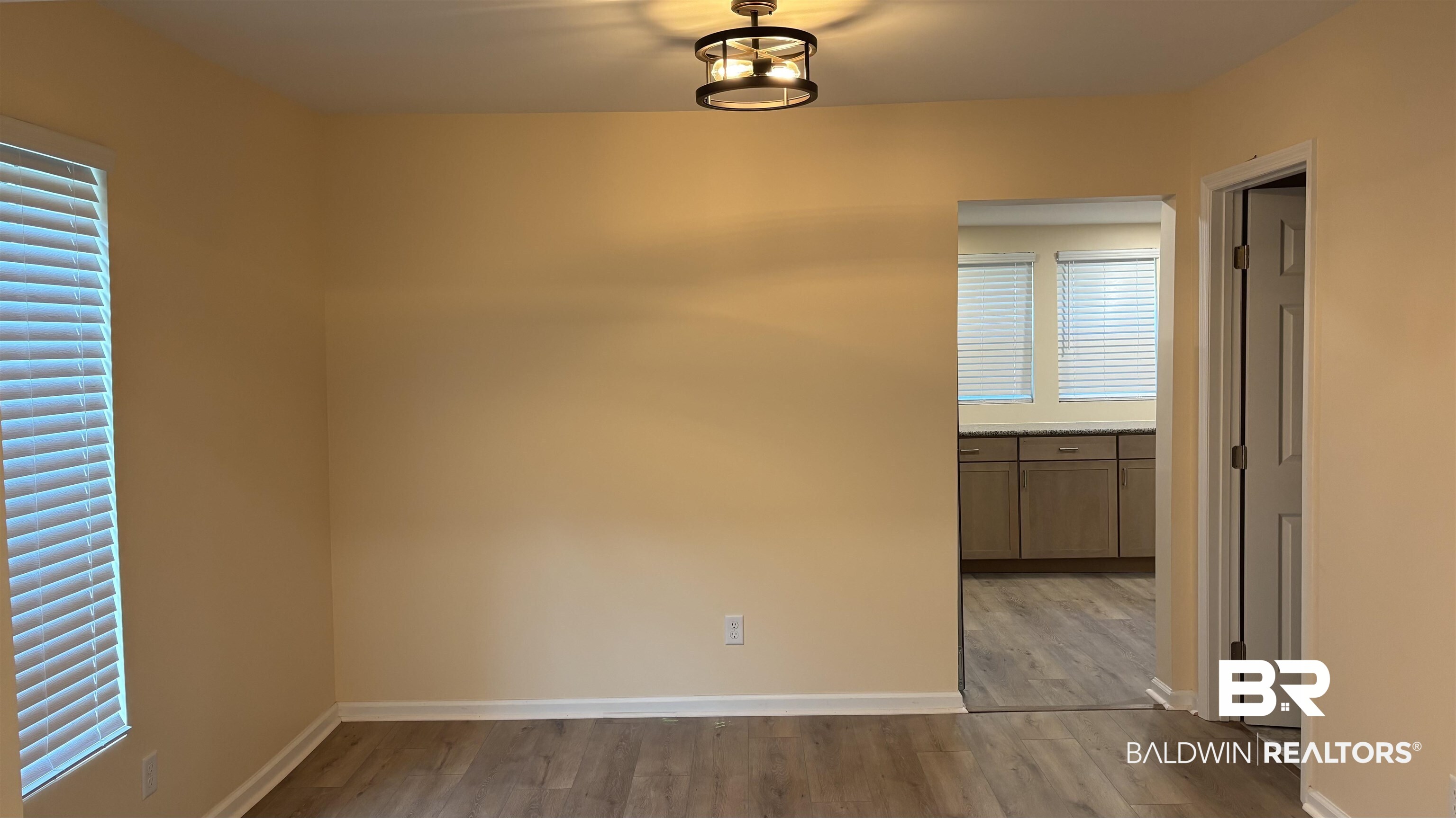 7251 Pinehill Road Daphne, AL 36526 - Photo 3 of 14 Dining Room