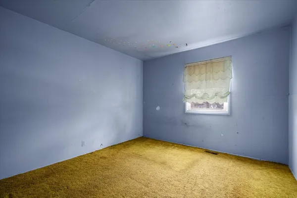 $260,000 | 132 North Pinecrest Road, Bolingbrook, IL 60440