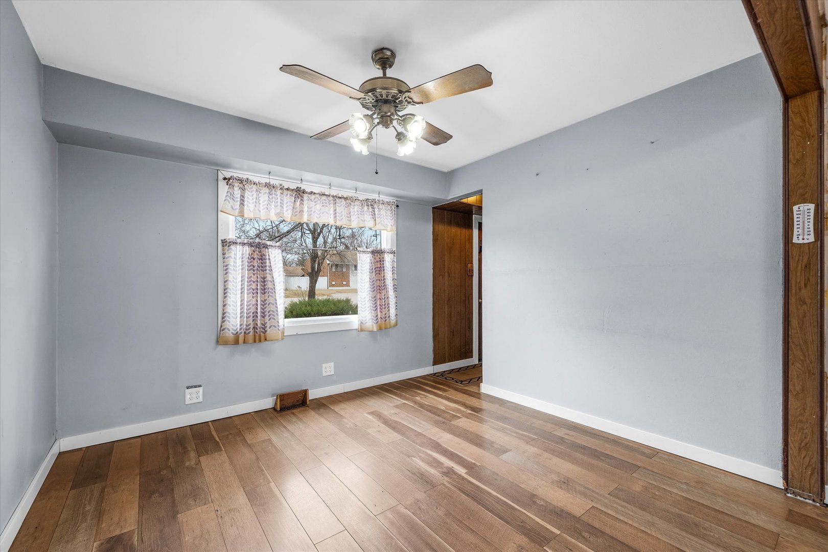 132 North Pinecrest Road Bolingbrook, IL 60440 - Photo 3 of 17