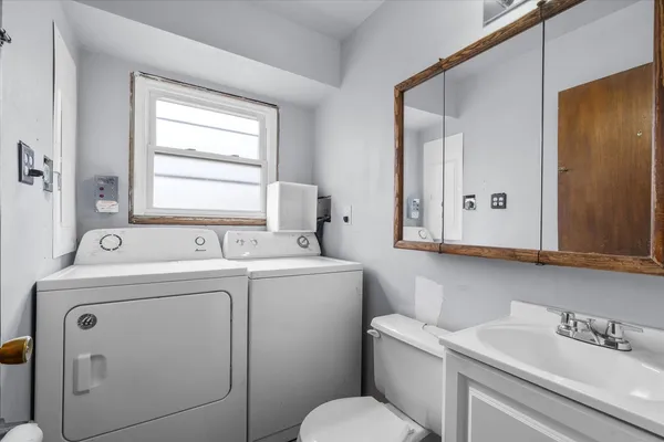 $260,000 | 132 North Pinecrest Road, Bolingbrook, IL 60440