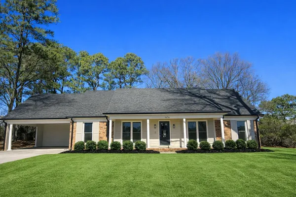 $264,900 | 1576 Oakwood Drive, Memphis, TN 38116