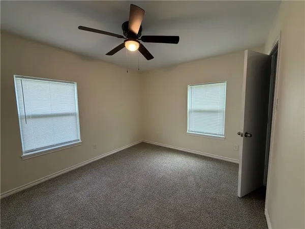$1,700 | 306 West 23rd Street, Bryan, TX 77803