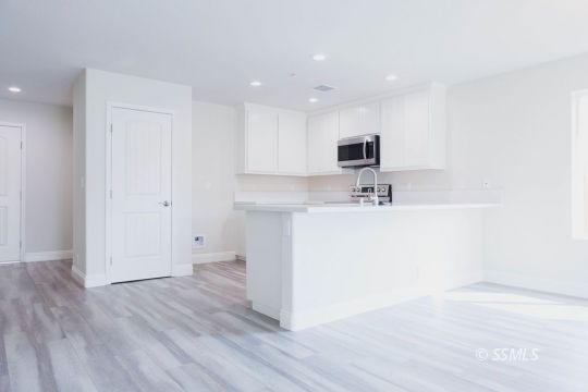 1317 Sims Street Ridgecrest, CA 93555 - Photo 7 of 30