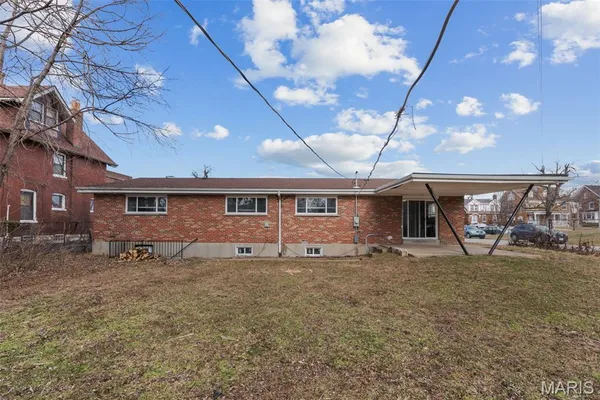 $315,000 | 6064 West Cabanne Place, St. Louis, MO 63112