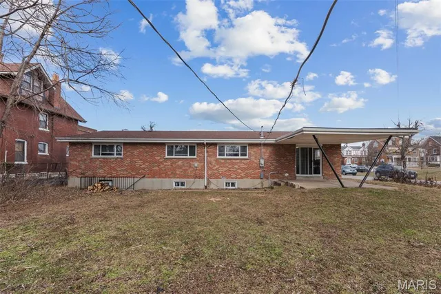 $324,900 | 6064 West Cabanne Place, St. Louis, MO 63112