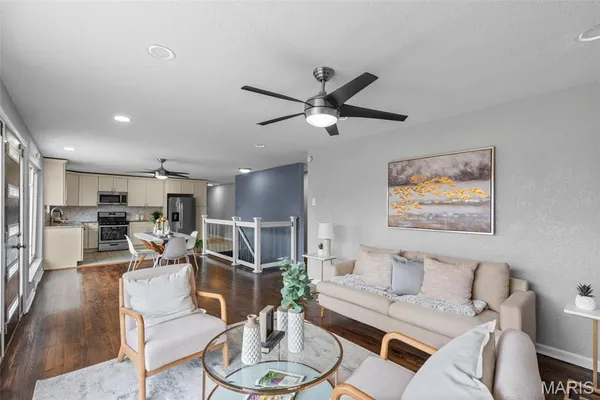 $315,000 | 6064 West Cabanne Place, St. Louis, MO 63112