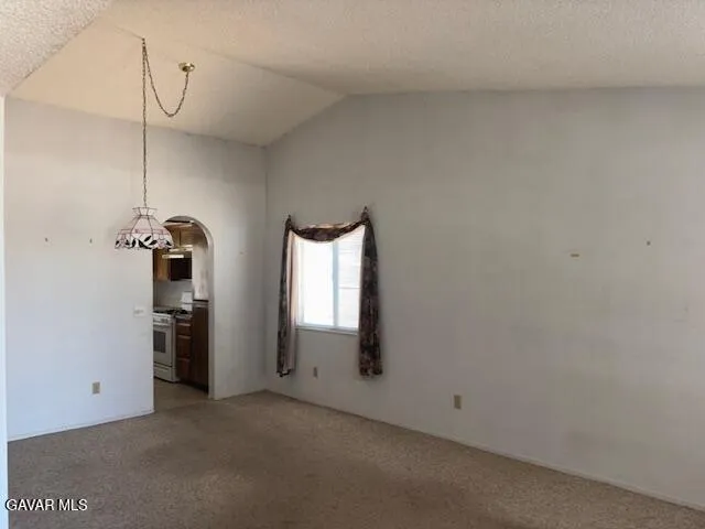 $339,000 | 15576 Washoan Road, Apple Valley, CA 92307