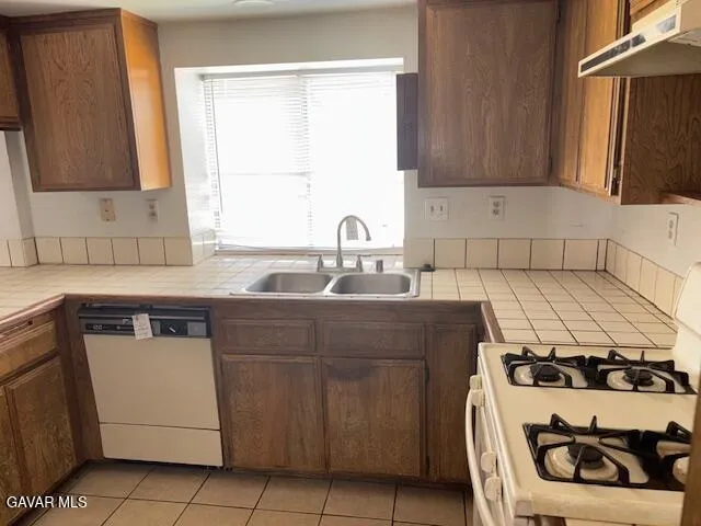 $339,000 | 15576 Washoan Road, Apple Valley, CA 92307