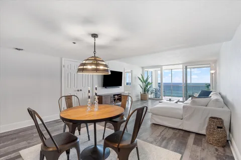 $815,000 | 840 Ocean Drive, Unit 1104, Juno Beach, FL 33408