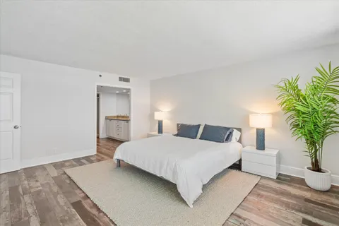 $815,000 | 840 Ocean Drive, Unit 1104, Juno Beach, FL 33408