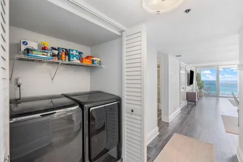 $815,000 | 840 Ocean Drive, Unit 1104, Juno Beach, FL 33408