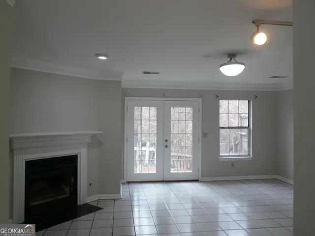 $290,000 | 685 Coventry Township Lane, Unit 1, Marietta, GA 30062