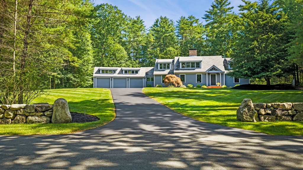 42 Lockwood Lane Boxford, MA 01921 - Photo 1 of 42 Gallery Image 1