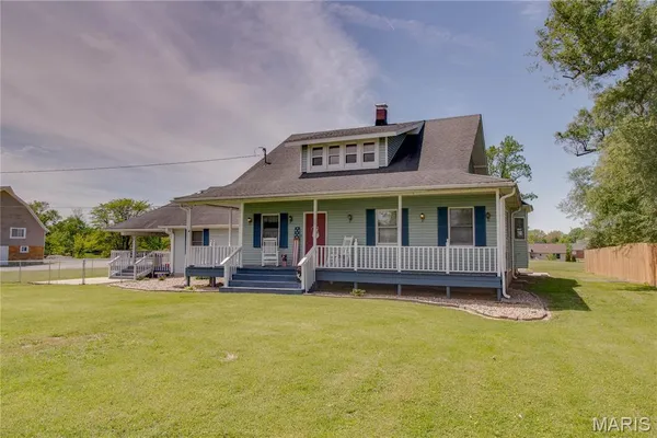 $319,900 | 944 Albers Lane, Bethalto, IL 62010