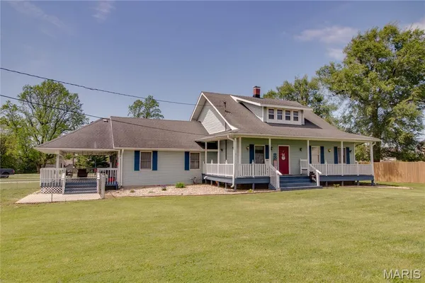 $319,900 | 944 Albers Lane, Bethalto, IL 62010