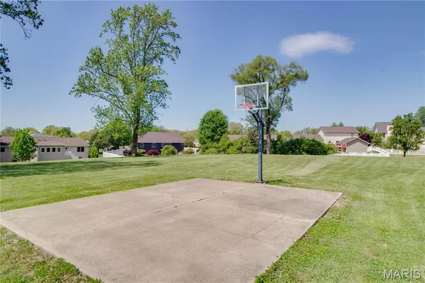 $319,900 | 944 Albers Lane, Bethalto, IL 62010