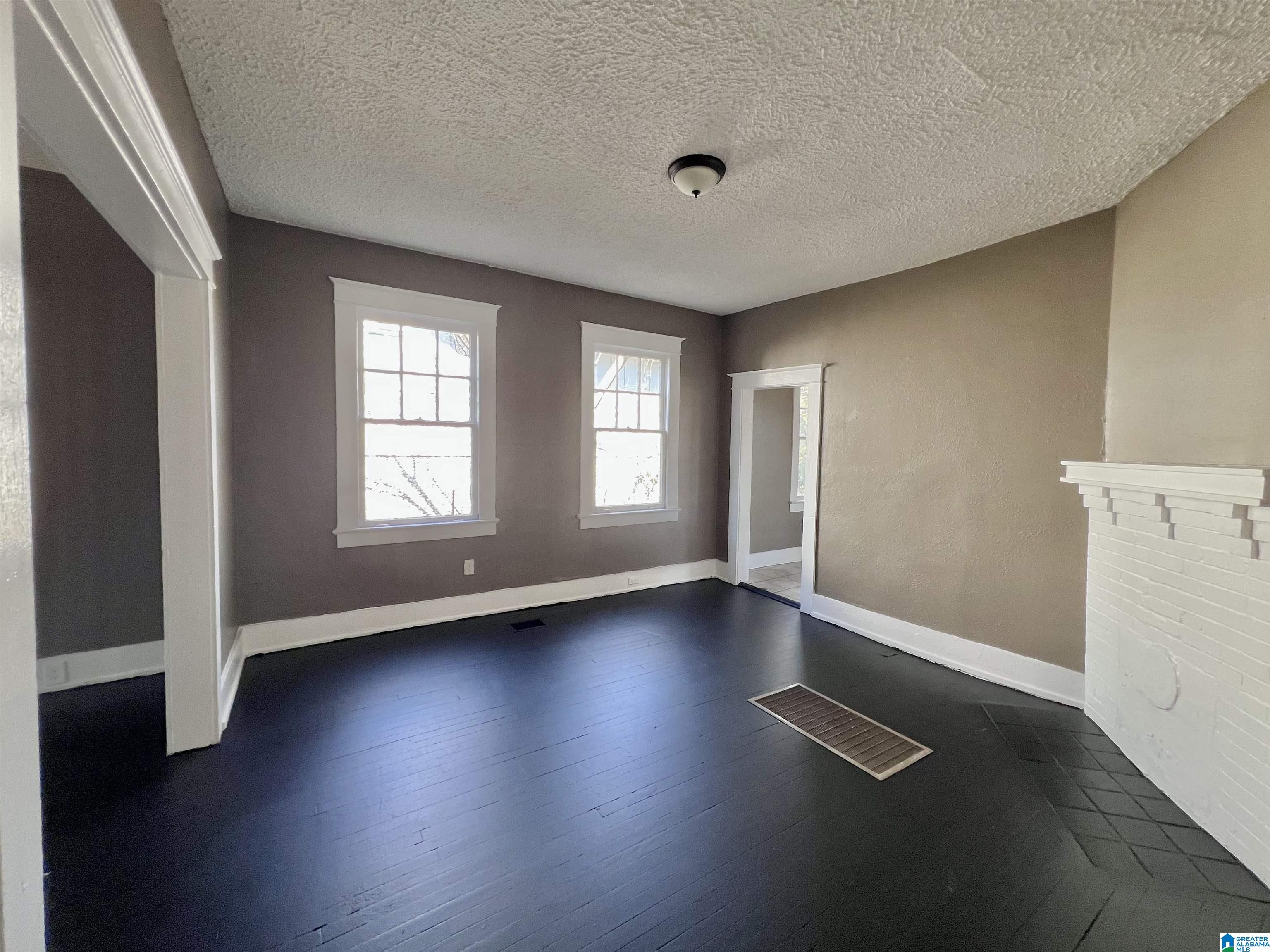 963 3rd Street West Birmingham, AL 35204 - Photo 8 of 16
