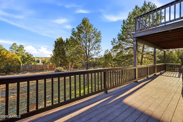 $569,777 | 2750 Columbia Lane, Overgaard, AZ 85933