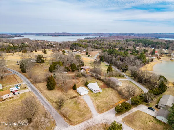 $236,500 | 631 Pin Hook Road, Spring City, TN 37381