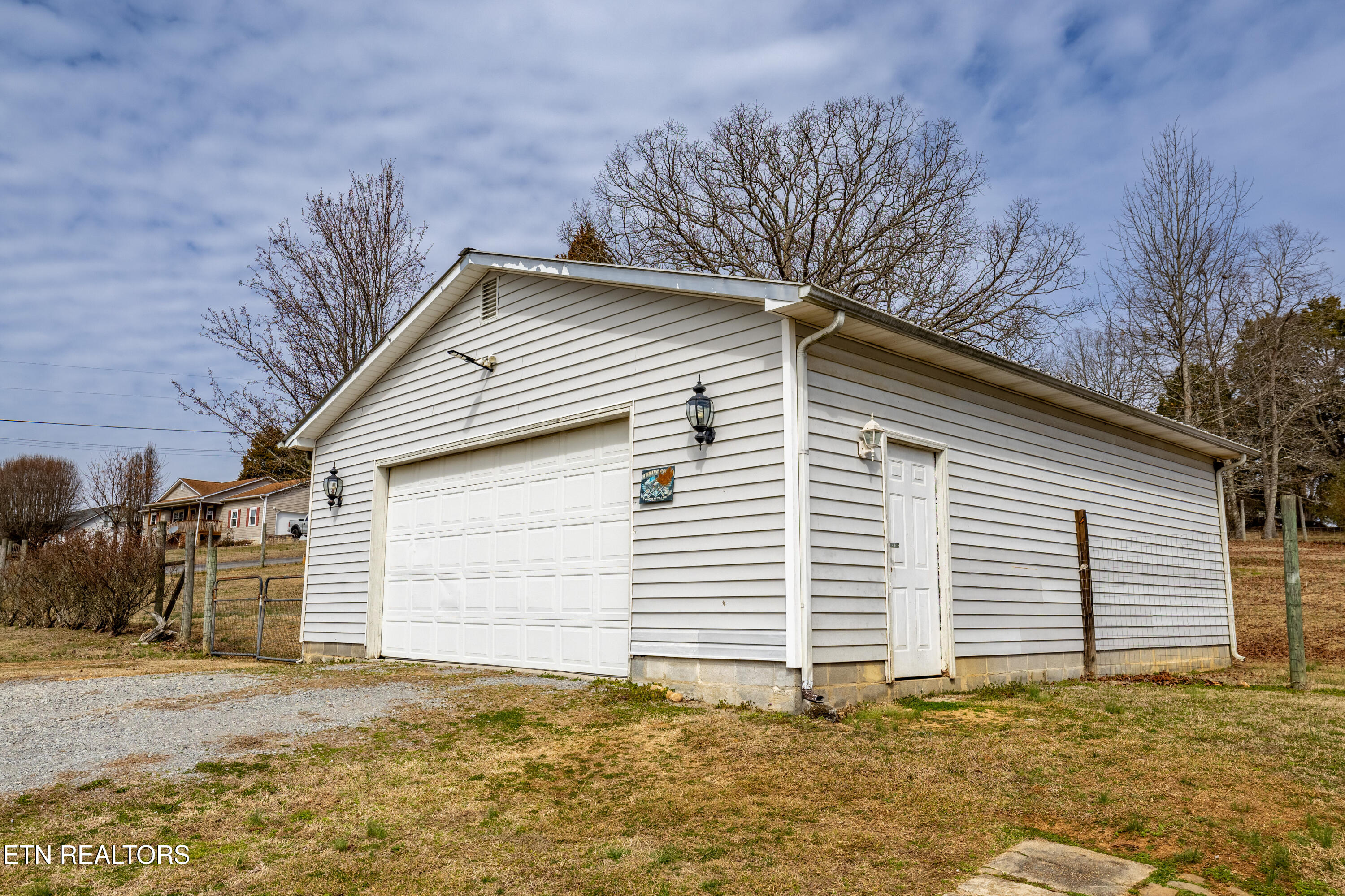 631 Pin Hook Road Spring City, TN 37381 - Photo 36 of 39 631PinHookRd-56