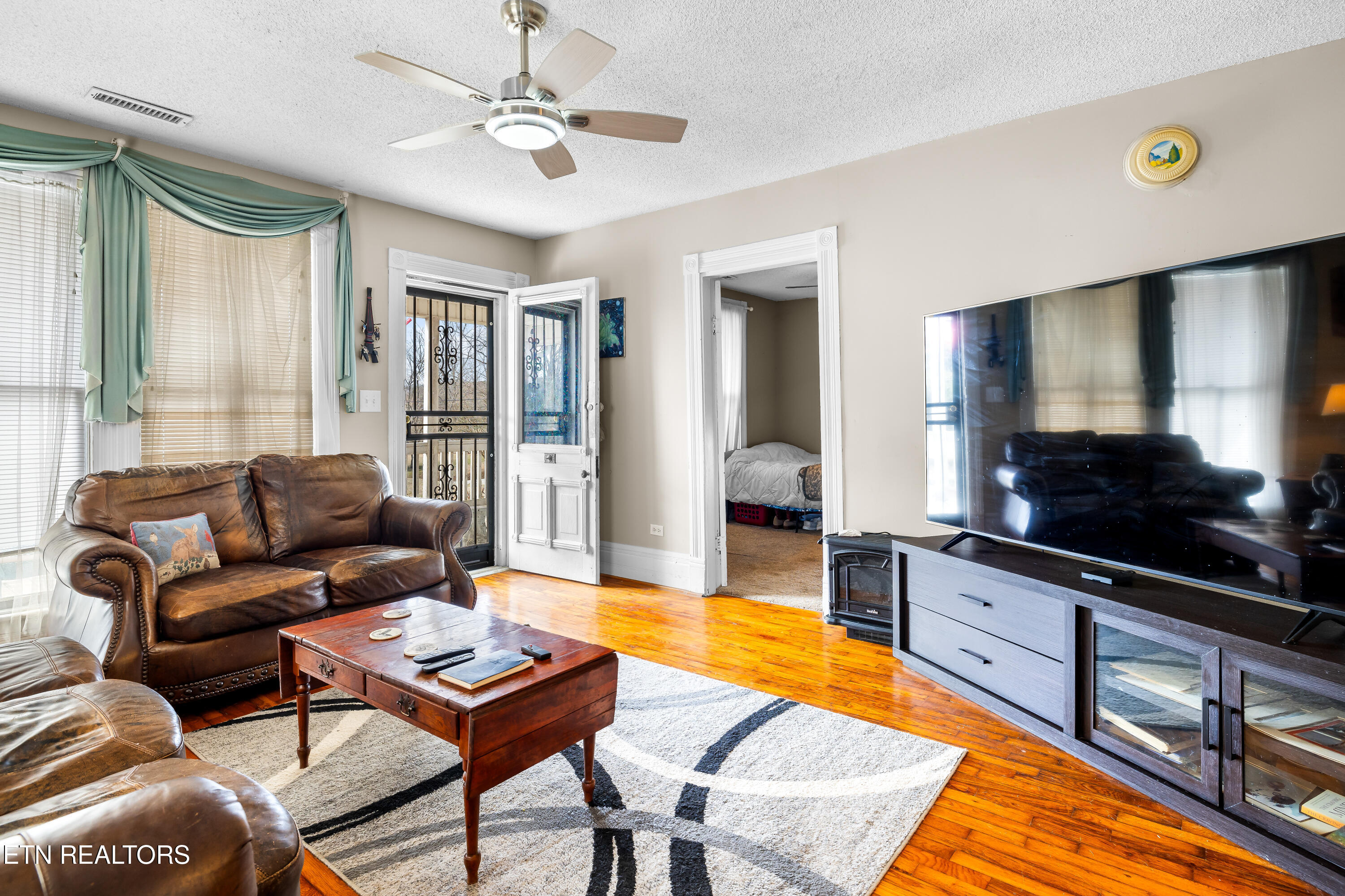 631 Pin Hook Road Spring City, TN 37381 - Photo 5 of 39 631PinHookRd-38