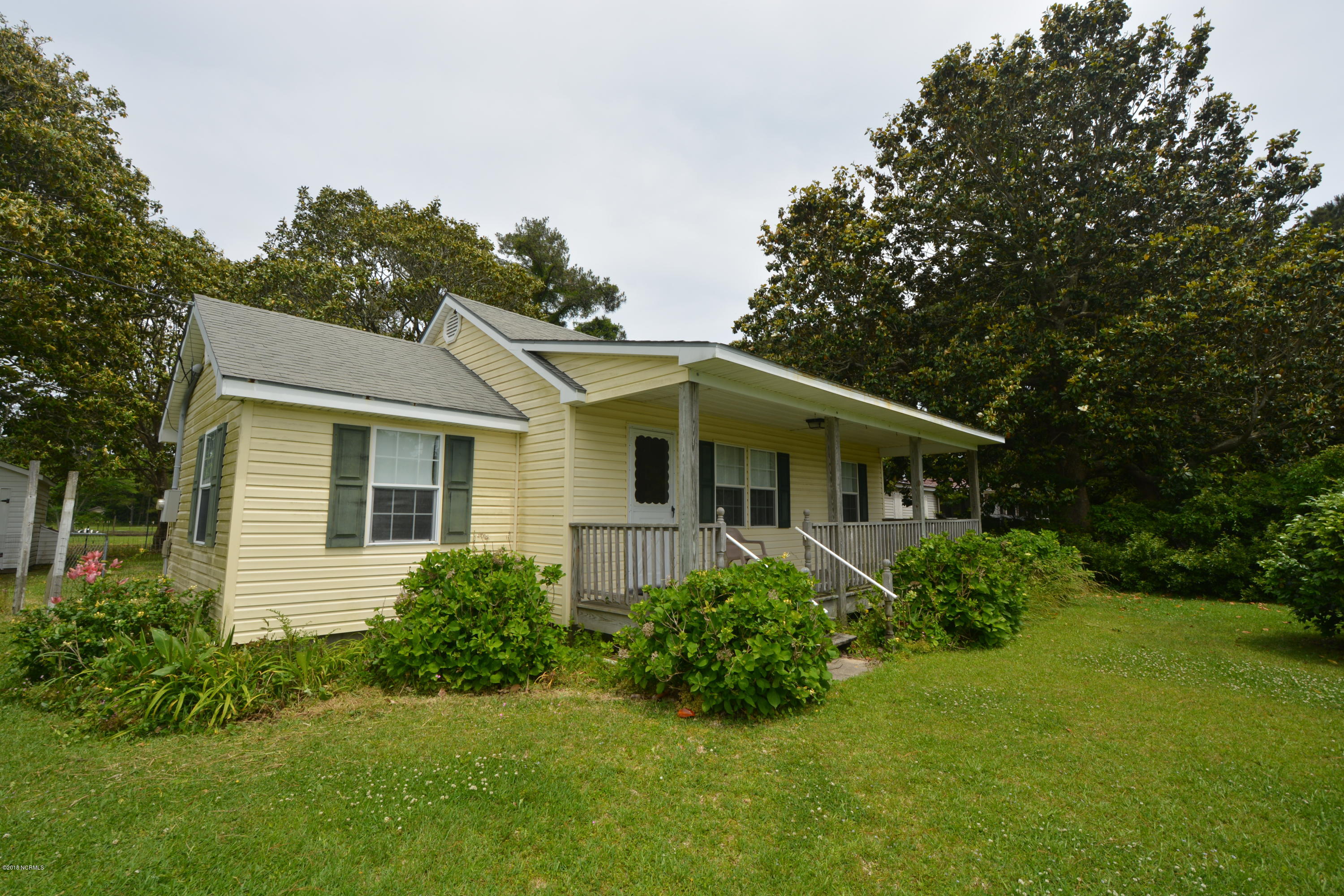 359 Pigott Road Gloucester, NC 28528 - Photo 1 of 27 Front