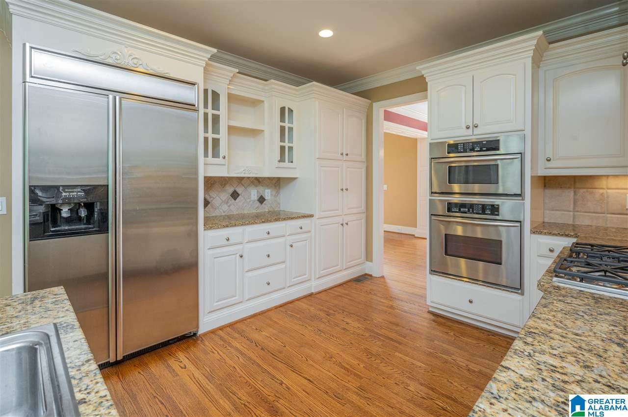 407 Woodward Road Trussville, AL 35173 - Photo 10 of 50