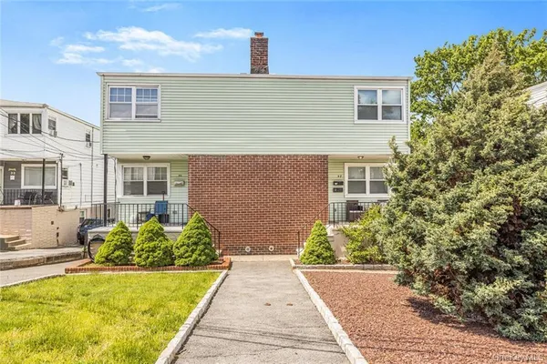 $4,200 | 37 Troy Lane, Unit 1, Yonkers, NY 10701