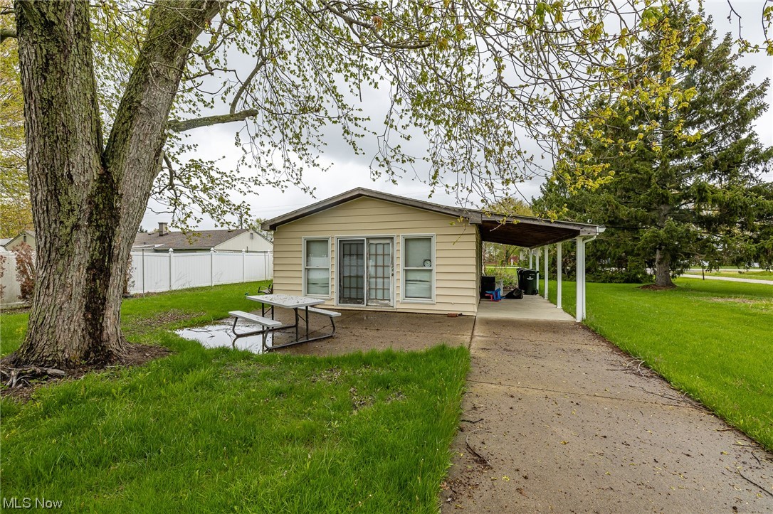 9260 Root Road North Ridgeville, OH 44039 - Photo 5 of 22