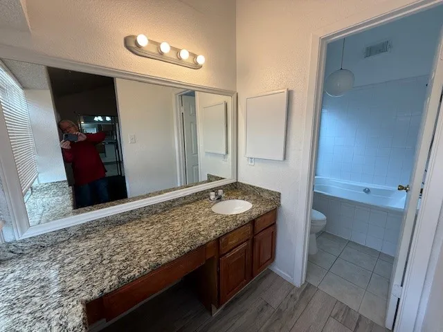 $2,000 | 3323 Big Horn Court, Sugar Land, TX 77478