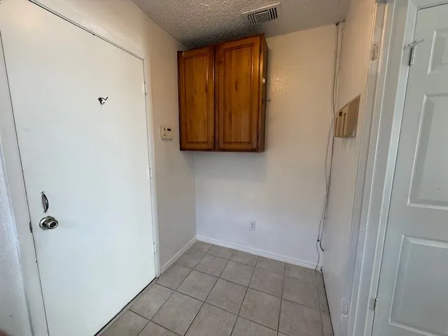 $2,000 | 3323 Big Horn Court, Sugar Land, TX 77478