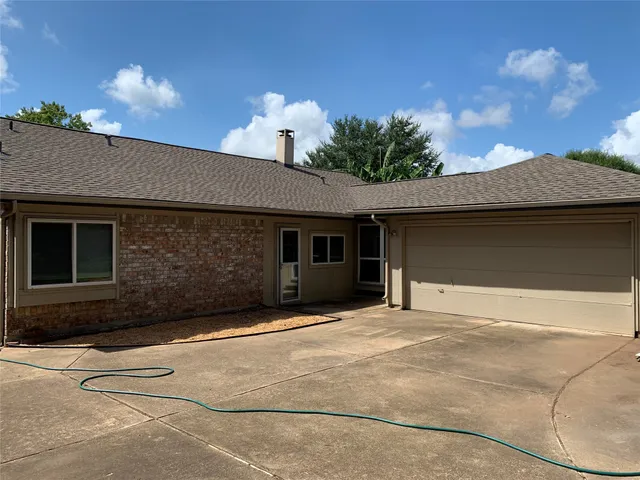 $2,000 | 3323 Big Horn Court, Sugar Land, TX 77478