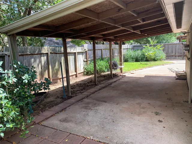 $2,000 | 3323 Big Horn Court, Sugar Land, TX 77478