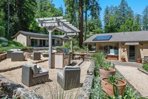$2,495,000 | 3227 Highway 128, Calistoga, CA 94515
