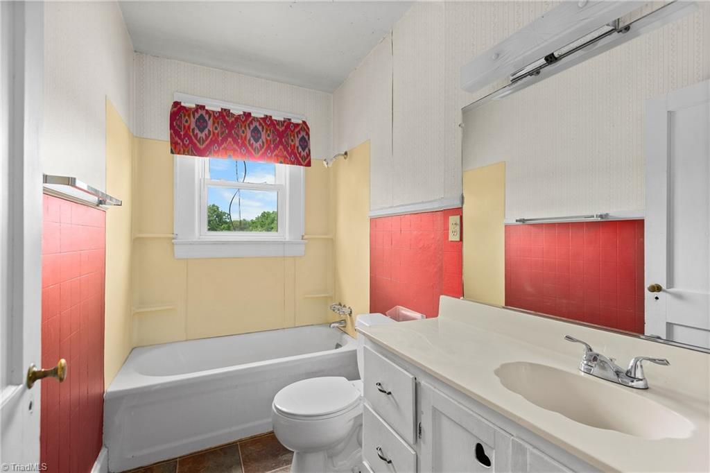 4425 Old Winston Road Kernersville, NC 27284 - Photo 16 of 25