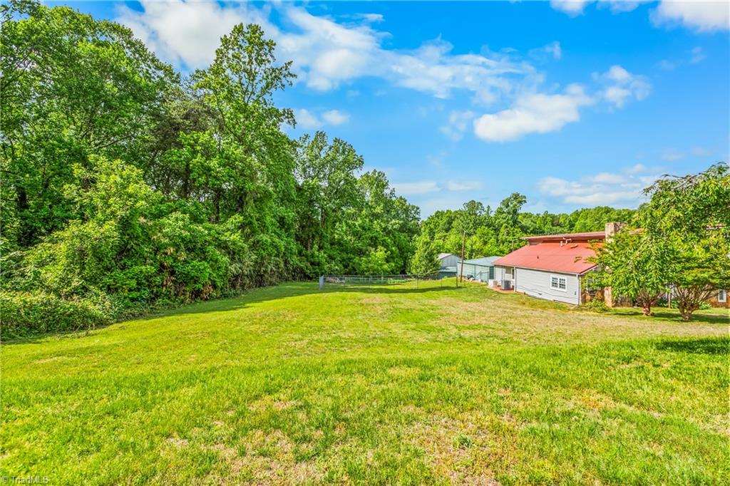 4425 Old Winston Road Kernersville, NC 27284 - Photo 5 of 25